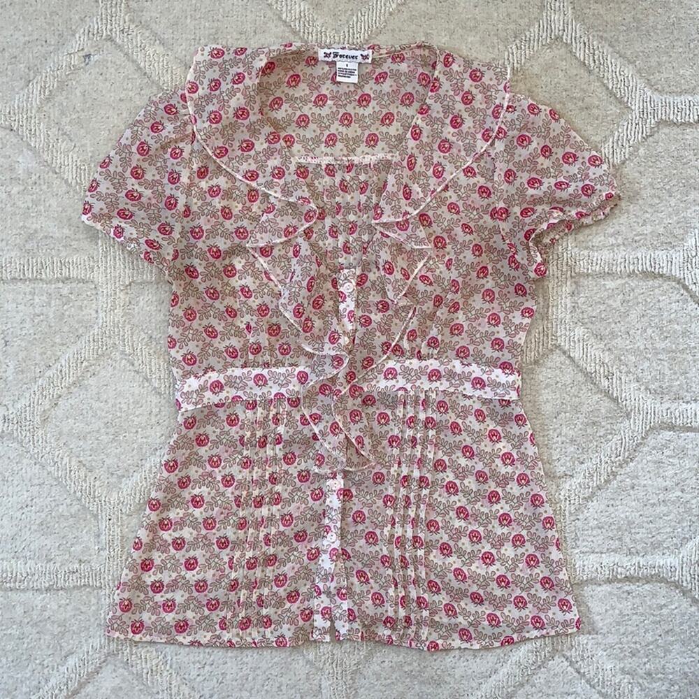 Sheer floral‎ blouse